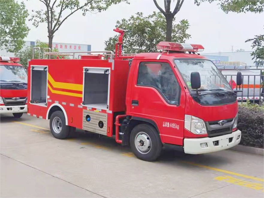 福田藍(lán)牌2噸消防灑水車(chē)