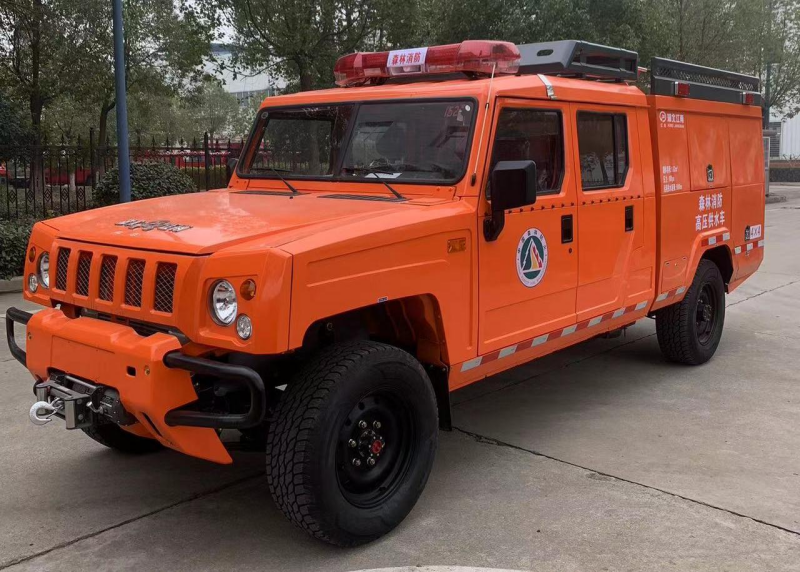遠(yuǎn)程供水管線車(chē)